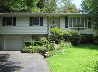 220 Marion Rd, Clarks Summit, PA 18411