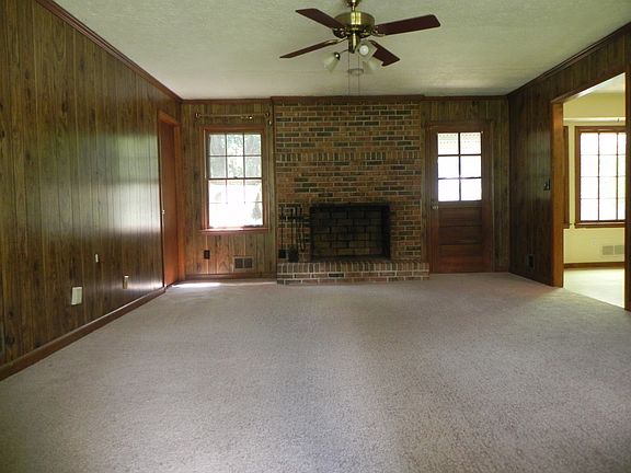 3rd image of 4274 Ipwich Ct