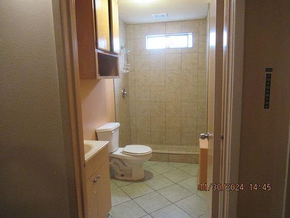 4th image of 520 8th St APT 4