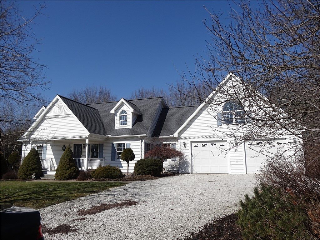 1344 Erie St, Saegertown, PA 16433 Zillow