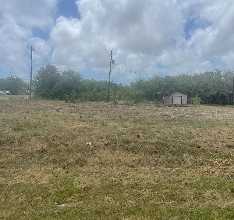 1st image of 701 Traylor Ave