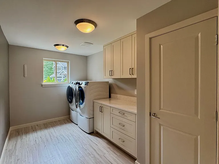 5726 Solana Ln NE — Photo 36