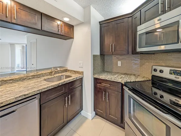 10501 W Broward Blvd APT 408, Fort Lauderdale, FL 33324