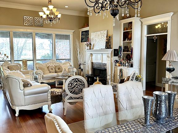 4th image of 10440 Hill Pointe Ave