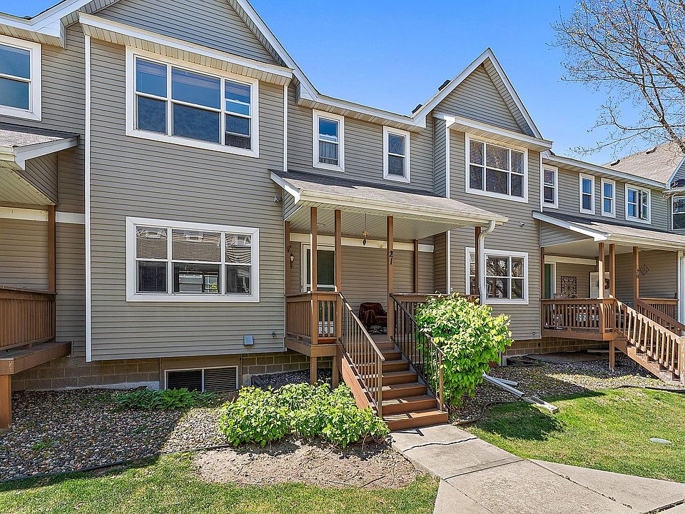 1st image of 21 River Bend Pl