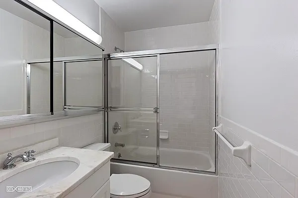 Rented by Corcoran | media 9