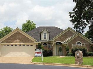 5706 Gloucester Dr, Tyler, TX 75707