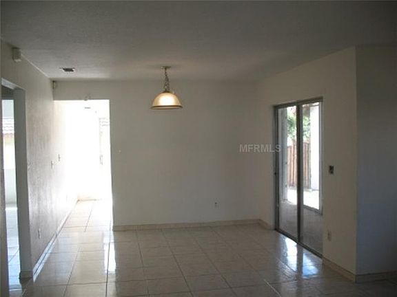 3rd image of 2244 Greenview Cir