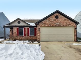 14278 Holly Berry Cir, Fishers, IN 46038