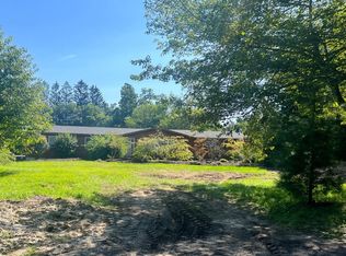 57 Lake Rd, Woodbury, CT 06798