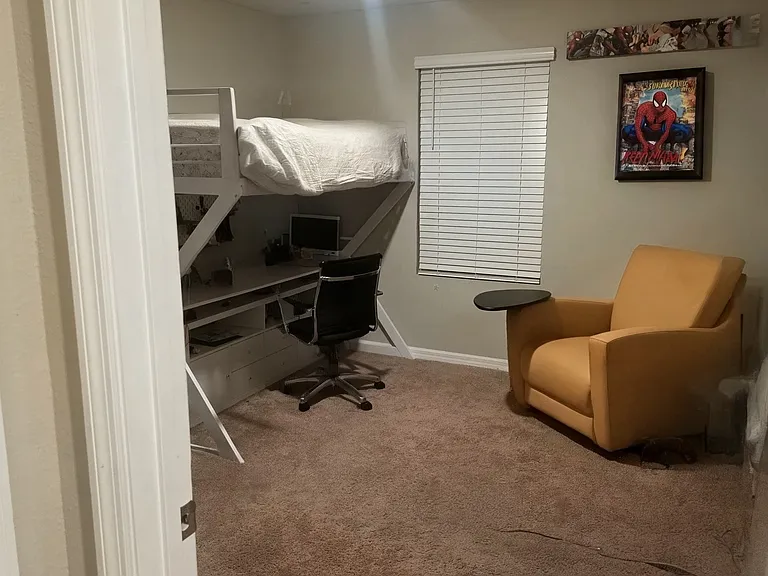 14975 Sterling Spur Ave — Photo 11