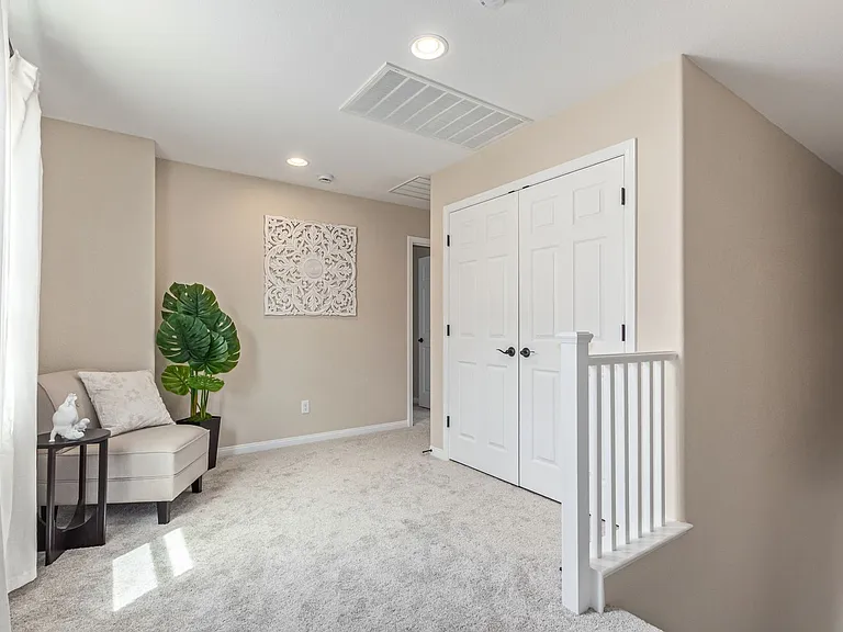 10212 Starlit Canyon Ct — Photo 20