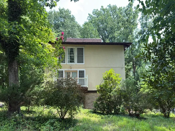 13113 Two Farm Dr, Silver Spring, MD 20904