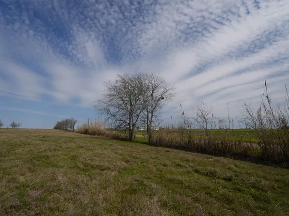 1011 Fm 956, High Hill, TX 78956