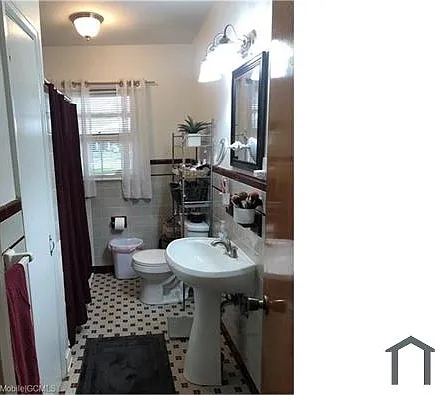 55 Thompson Blvd — Photo 9