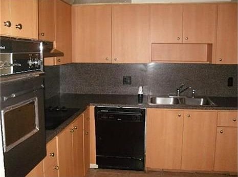 4th image of 359 Lakeview Dr APT 202