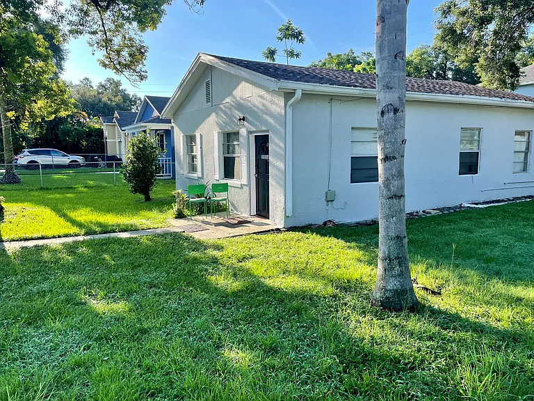 2300 E Crystal Lake Ave — Photo 15