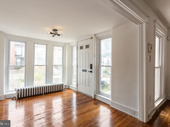 6035 Cedarhurst St, Philadelphia, PA 19143