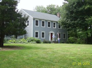 12 Walker Hill Rd, Sandy Hook, CT 06482