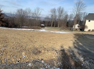 101 Mark Ct, Vestal, NY 13850