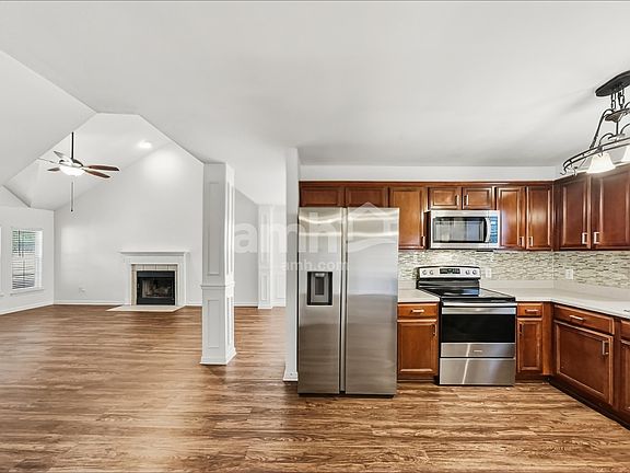 4th image of 1718 Stephenson Ln