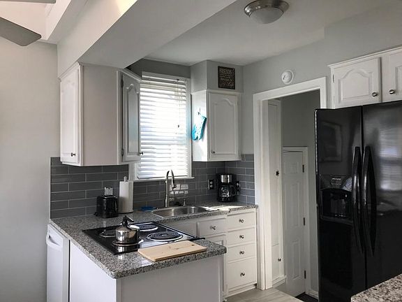 Granite counter tops and new appliances