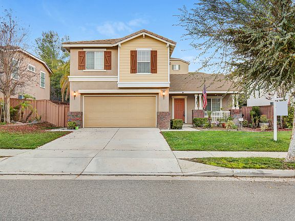2nd image of 32065 Meadow Wood Ln