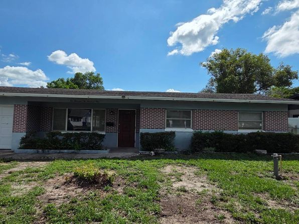 10209 N Valle Dr