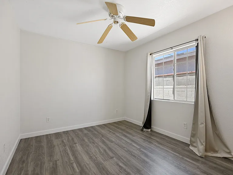 38515 36th St E #2 — Photo 7