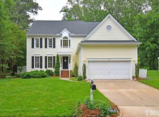 306 Hunters Xing, Cary, NC 27518