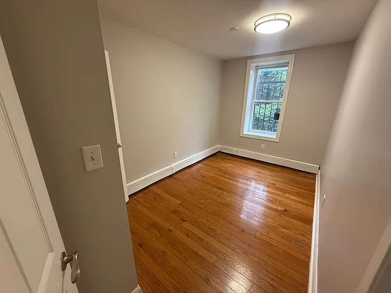 205 Monticello Ave #2E — Photo 5