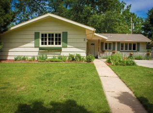 2818 SW James St, Topeka, KS 66614