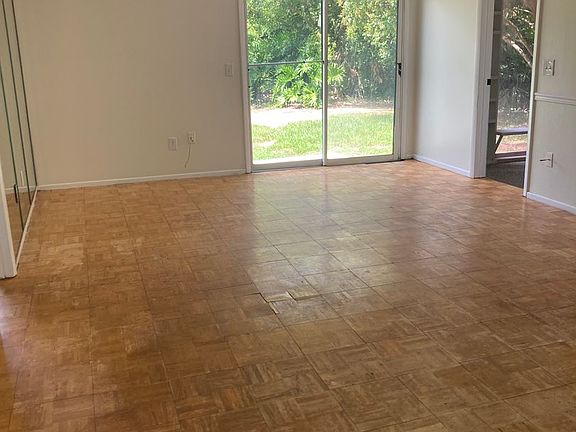 2nd image of 2671 Bentley Dr