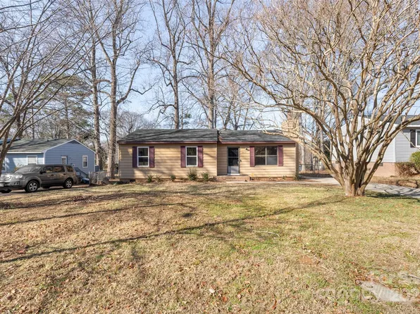 10010 Garth Wood Rd, Charlotte, NC 28273