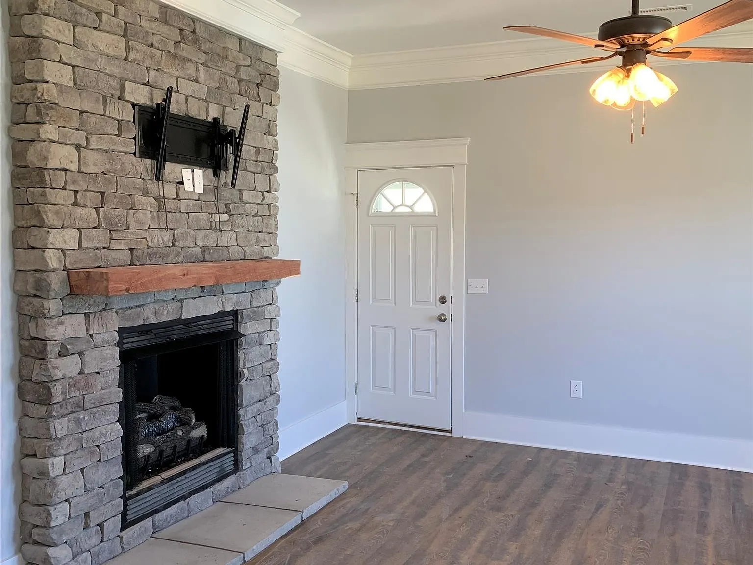 2 bed, 2.0 bath, 1480 sqft, $1,500 — Photo 3