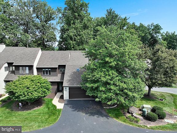 2nd image of 79 Hawk Valley Ln