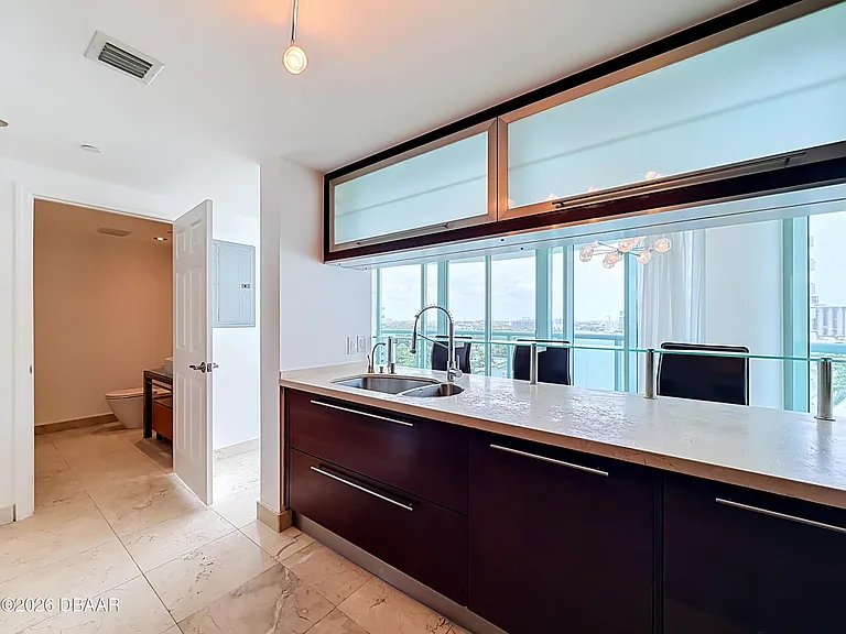 6000 Indian Creek Dr #12B — Photo 6