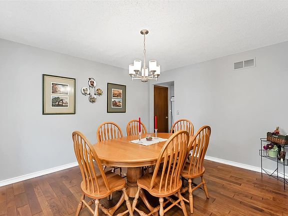 3rd image of 11307 Bridgeton Valley Ct