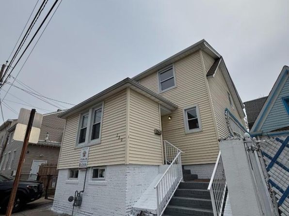 230 Liberty St, Paterson City, NJ 07522