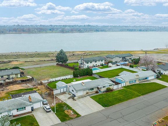3rd image of Nka Havstad Pasco