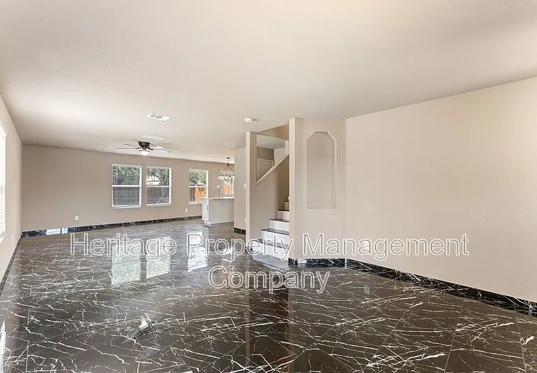 5819 Providence Oak — Photo 4