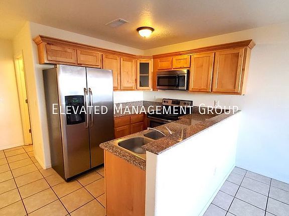 3rd image of 200 San Clemente Ave NW Unit 3