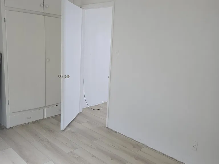 1467 E Main St #D — Photo 3