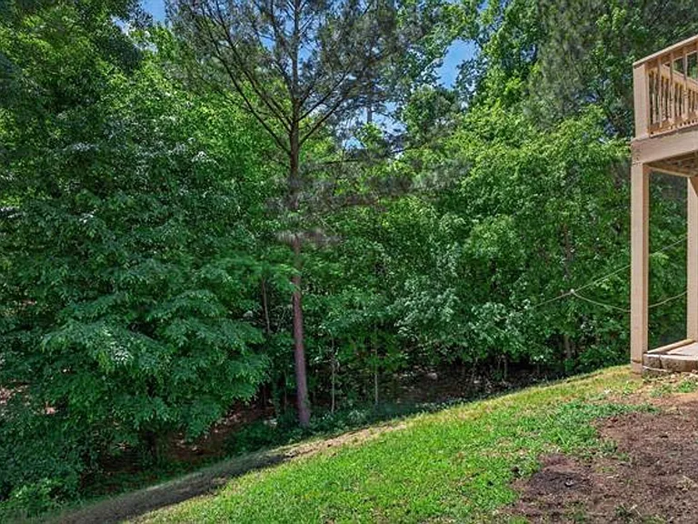 221 Allenbrooke Dr — Photo 44