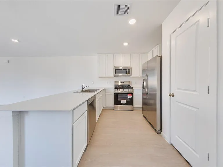 18225 Pontecorvo Ln — Photo 20