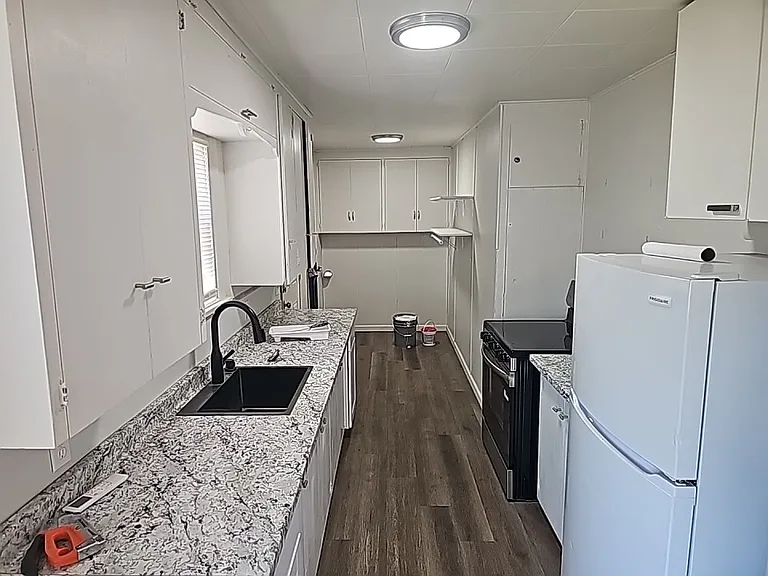2 Allyn Dr — Photo 3
