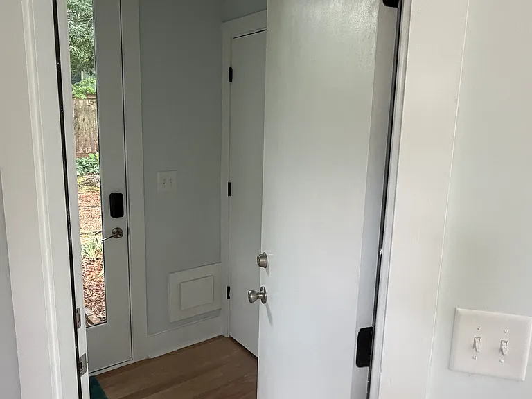 330 Chesterfield Ave — Photo 8