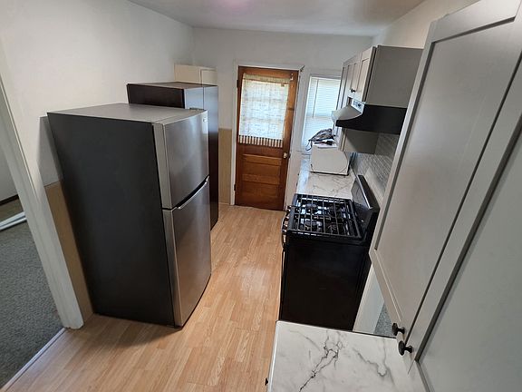 4th image of 3704 Madison Ave
