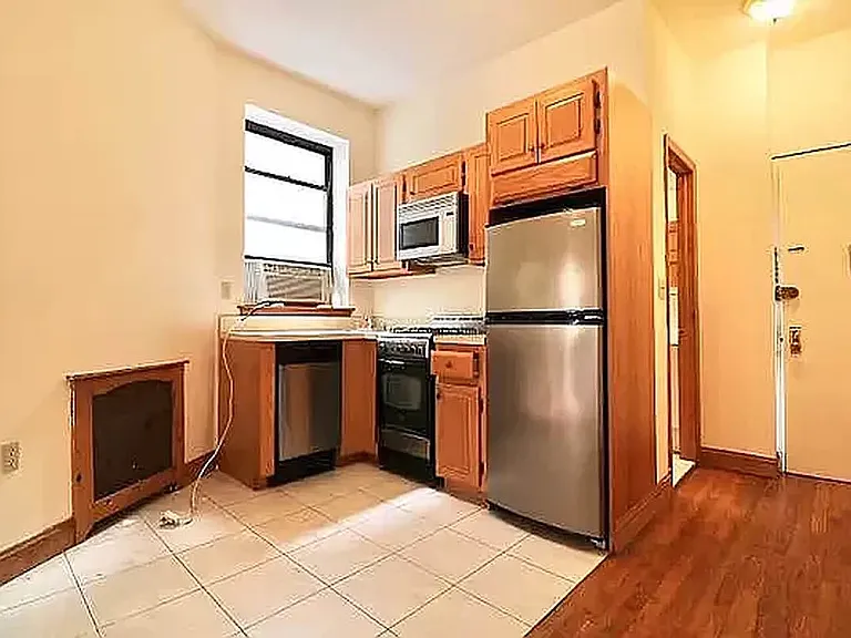 244 W 109th St #3 — Photo 5