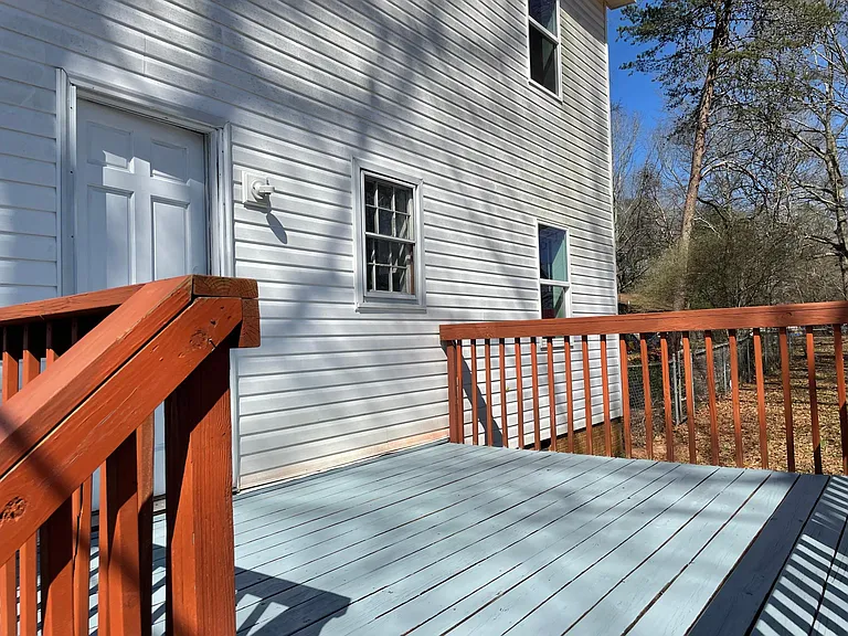 3501 Woodview Dr — Photo 6
